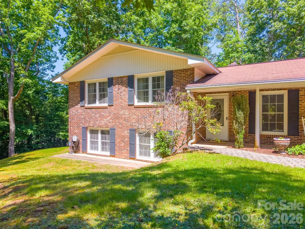 1747 University Heights Road Cullowhee NC 28723