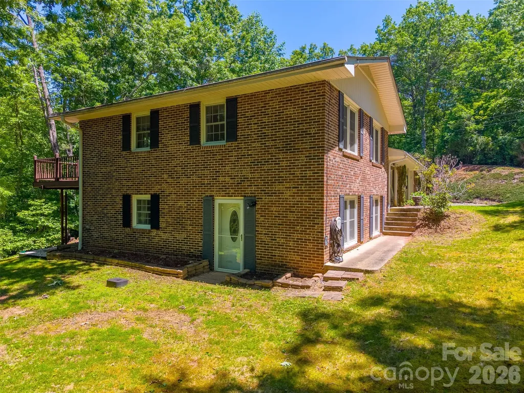 1747 University Heights Road Cullowhee NC 28723