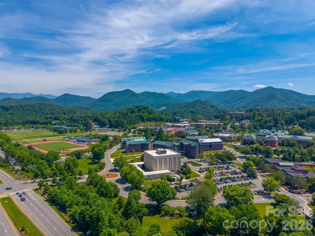 1747 University Heights Road Cullowhee NC 28723