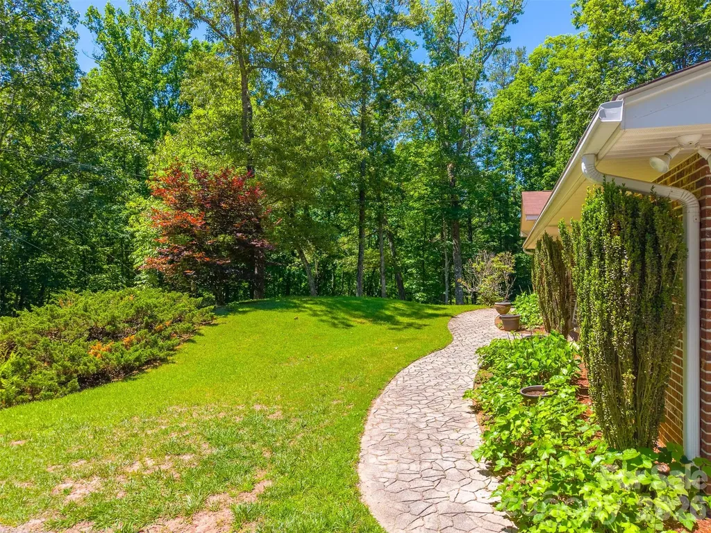 1747 University Heights Road Cullowhee NC 28723