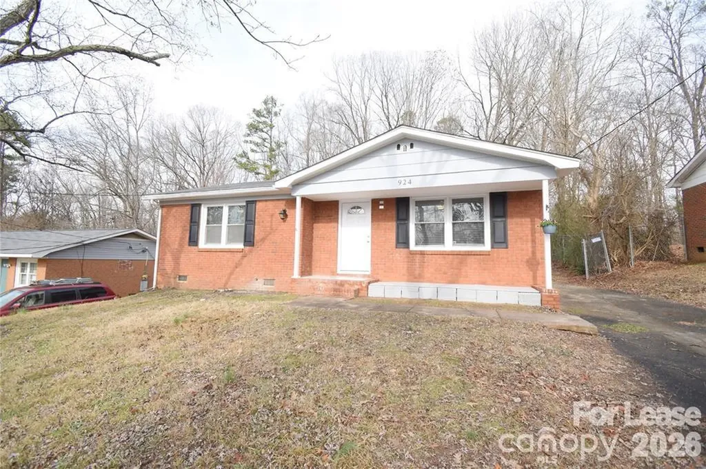 924 Edgegreen Drive Charlotte NC 28217