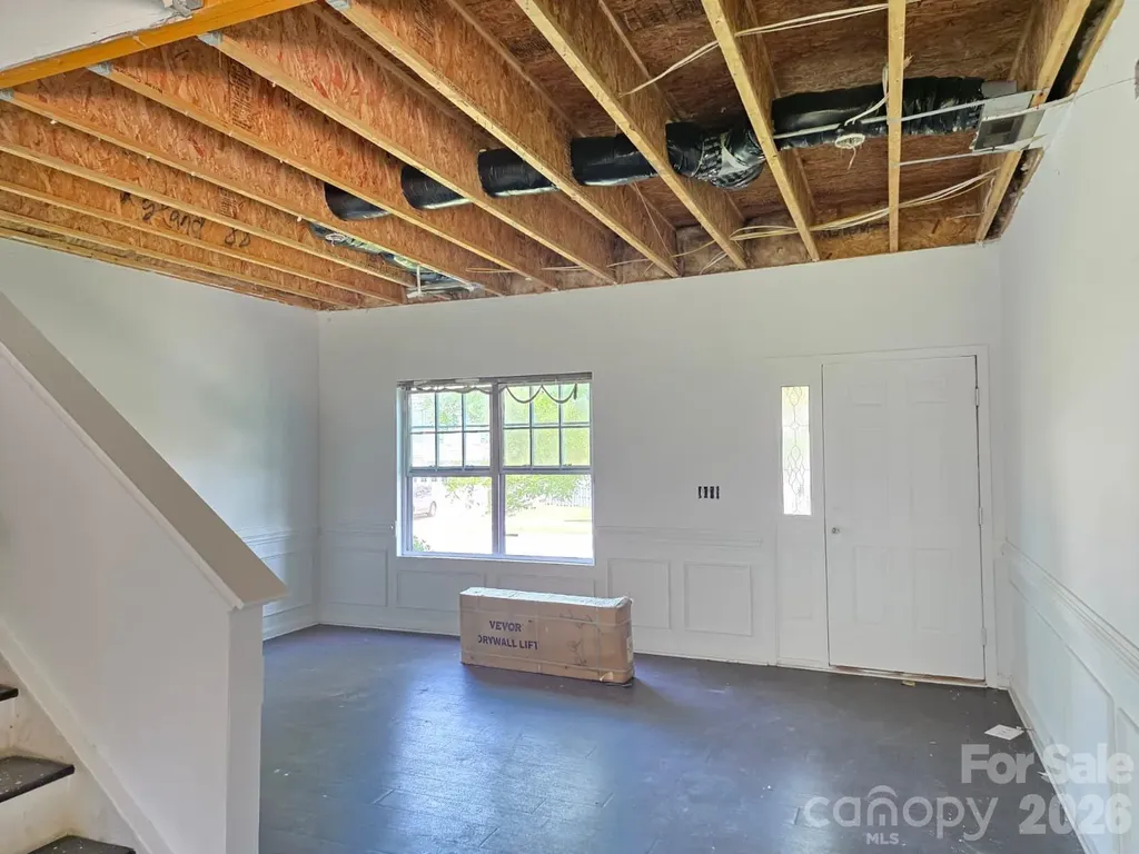 1821 Swan Drive Charlotte NC 28216