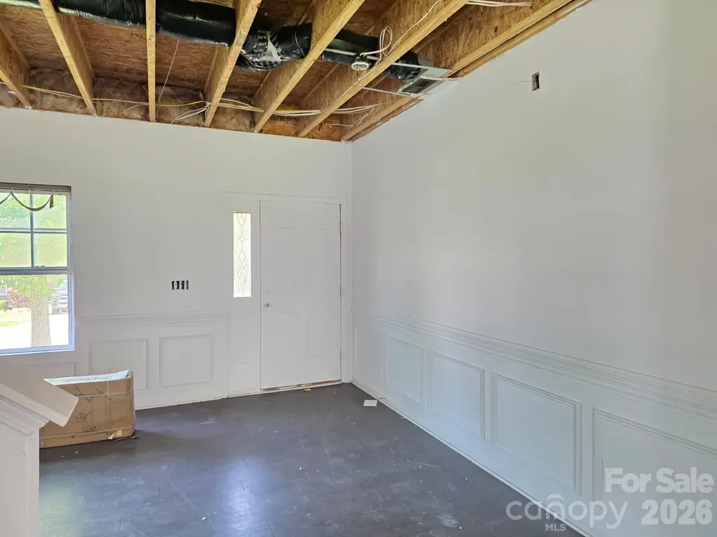 1821 Swan Drive Charlotte NC 28216