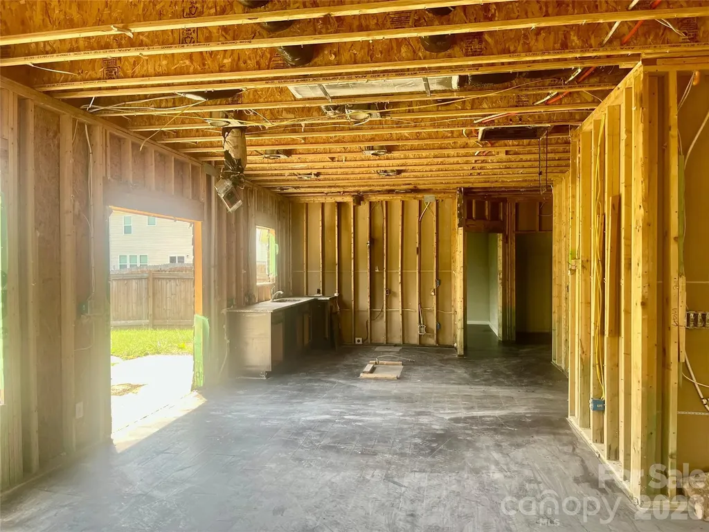 1821 Swan Drive Charlotte NC 28216