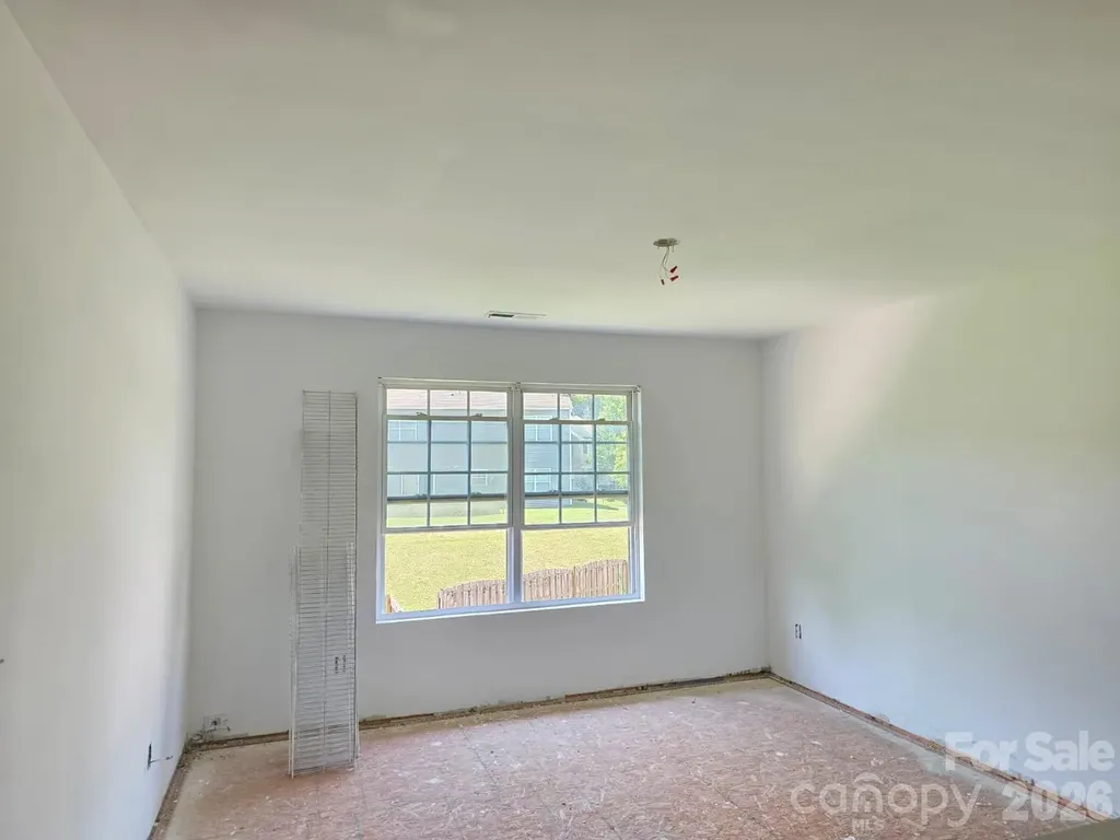 1821 Swan Drive Charlotte NC 28216