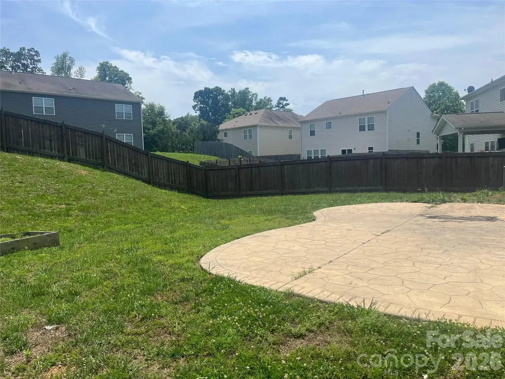 1821 Swan Drive Charlotte NC 28216