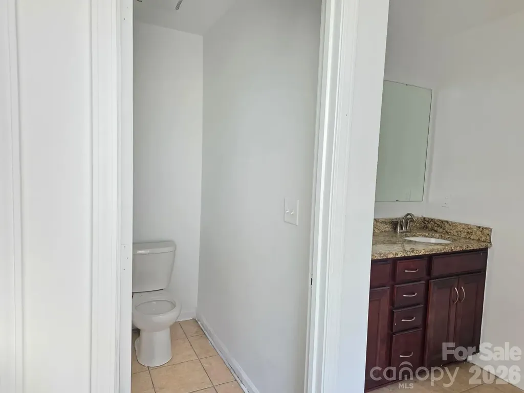 1821 Swan Drive Charlotte NC 28216