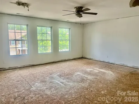 1821 Swan Drive Charlotte NC 28216