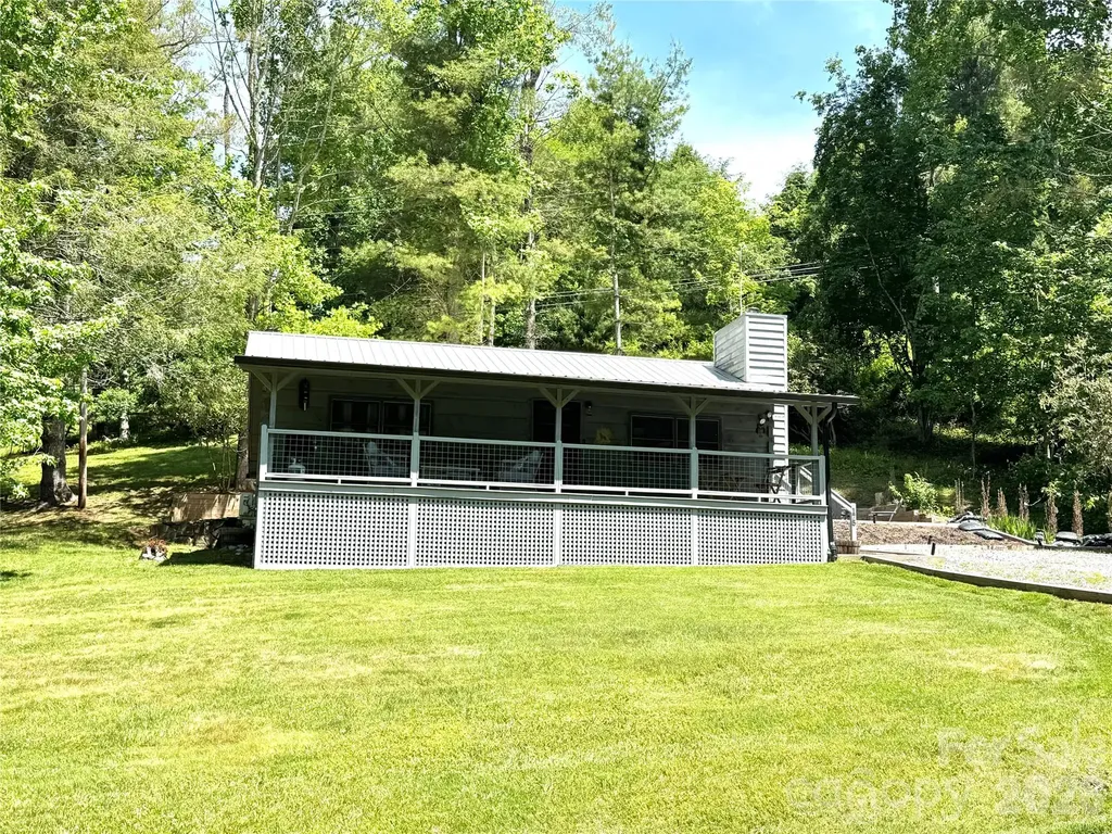 175 Village Lane Mars Hill NC 28754