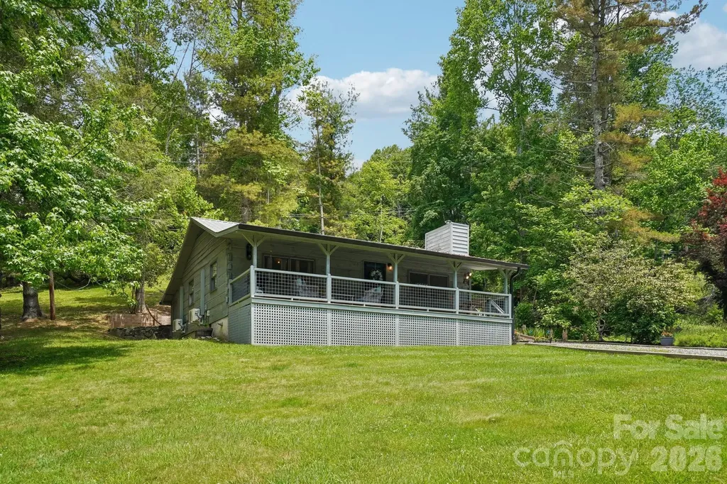 175 Village Lane Mars Hill NC 28754