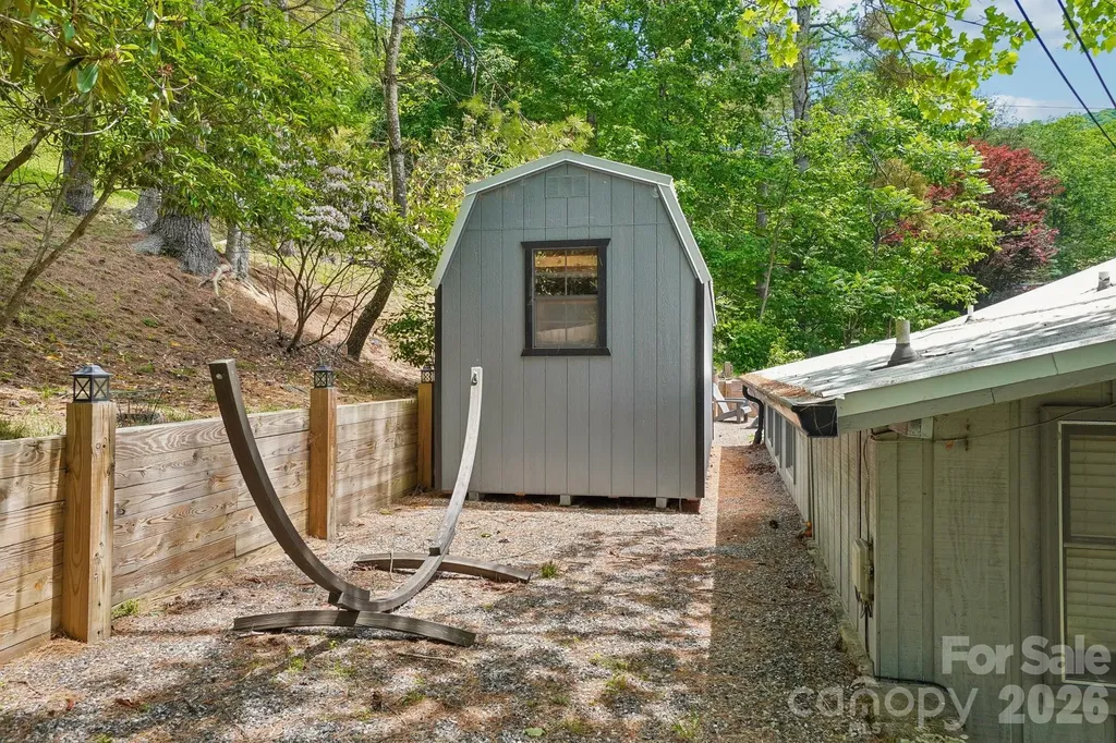 175 Village Lane Mars Hill NC 28754