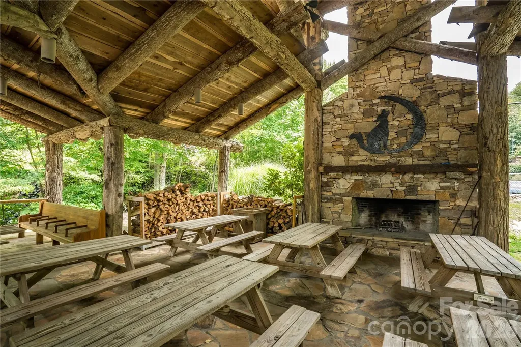 175 Village Lane Mars Hill NC 28754