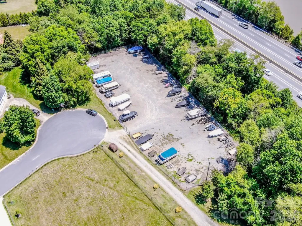 131 S Gibbs Road Mooresville NC 28117