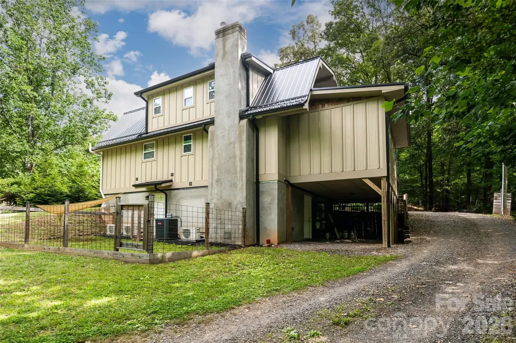 34 Wintercrest Drive Candler NC 28715