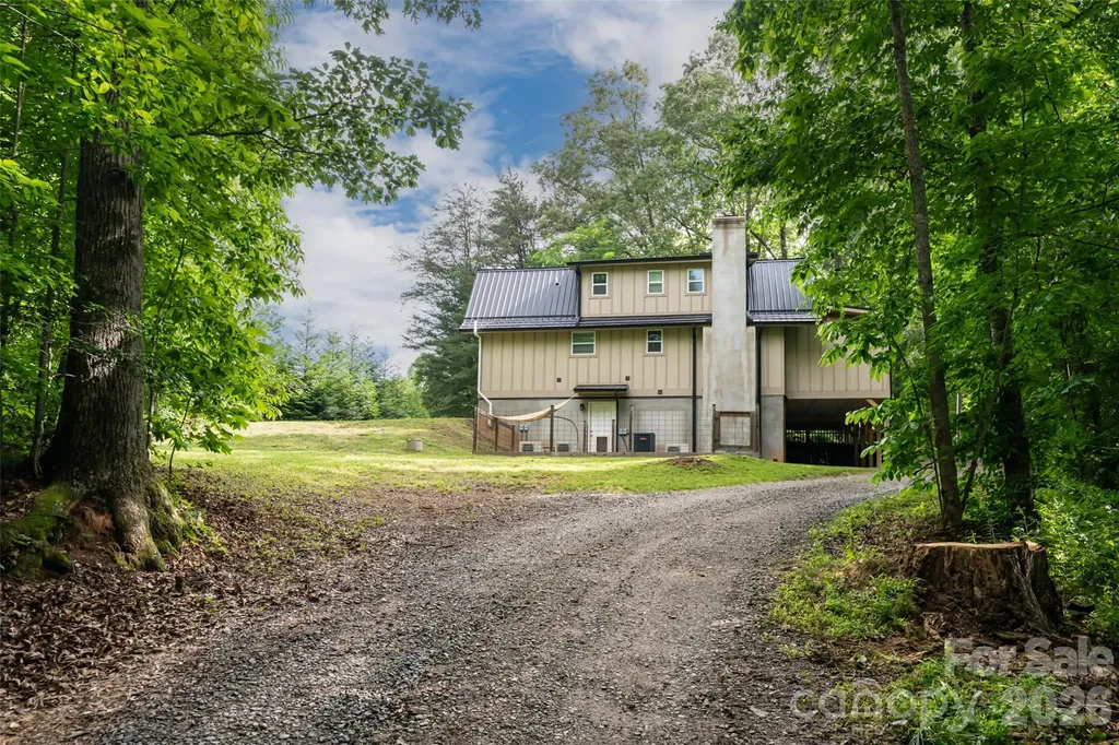 34 Wintercrest Drive Candler NC 28715