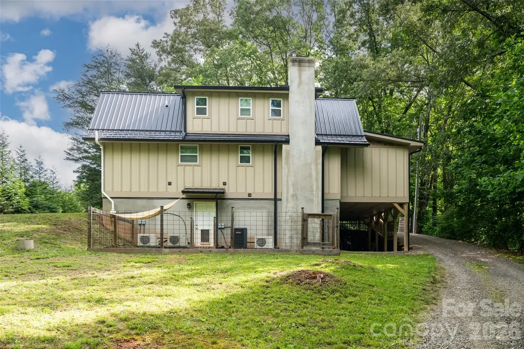 34 Wintercrest Drive Candler NC 28715