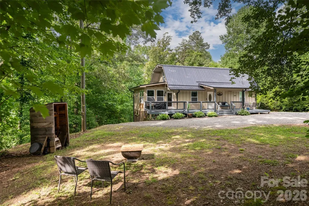 34 Wintercrest Drive Candler NC 28715