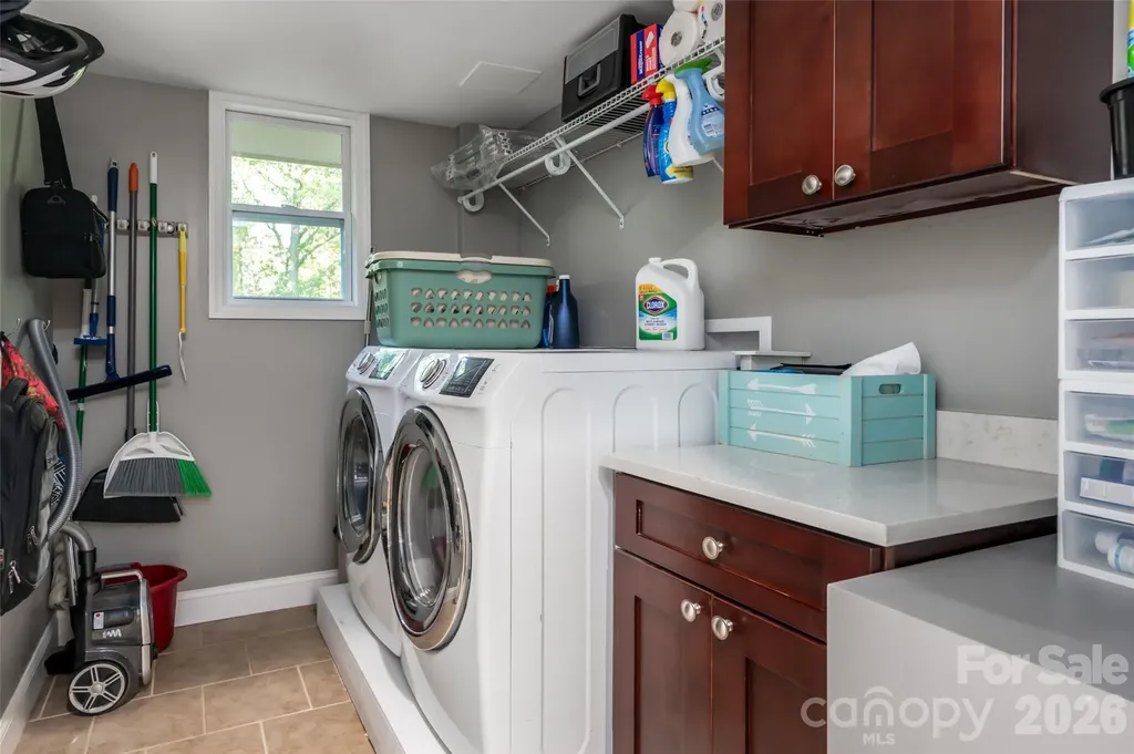 34 Wintercrest Drive Candler NC 28715