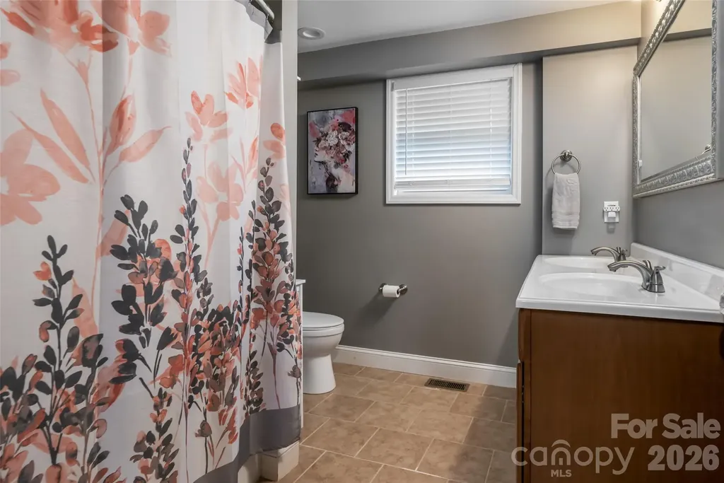 34 Wintercrest Drive Candler NC 28715