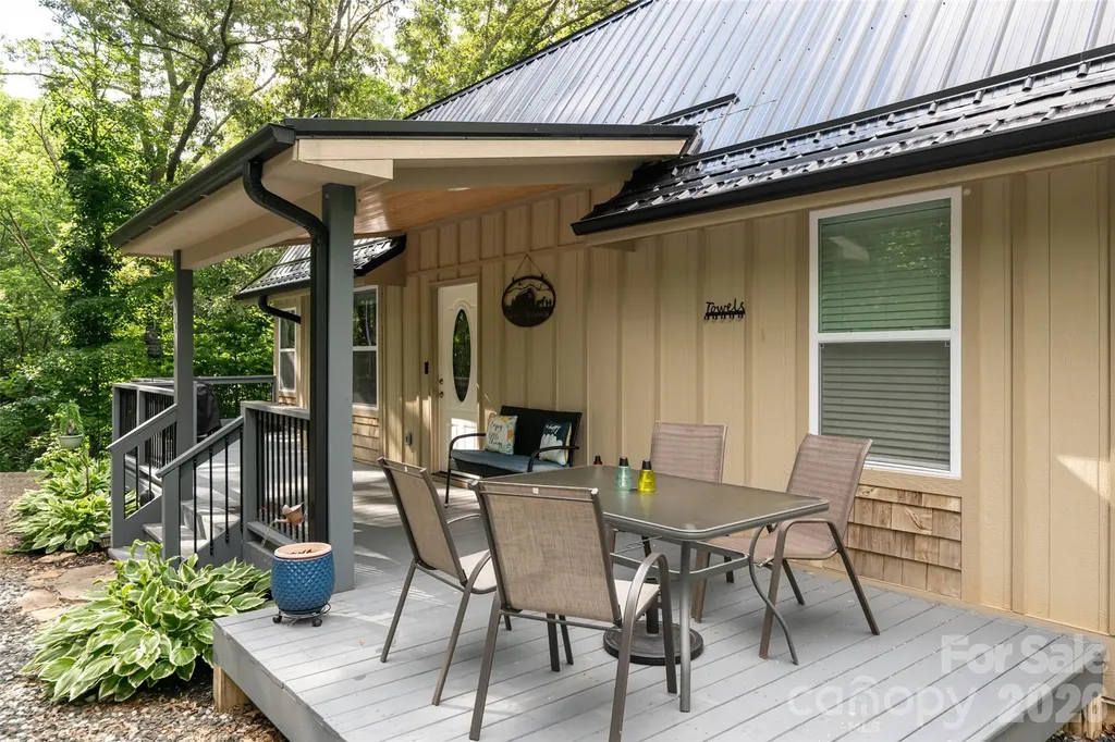 34 Wintercrest Drive Candler NC 28715