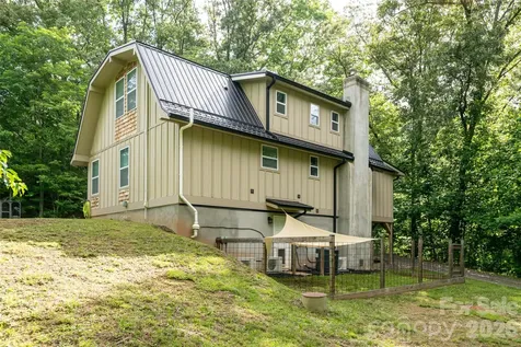 34 Wintercrest Drive Candler NC 28715