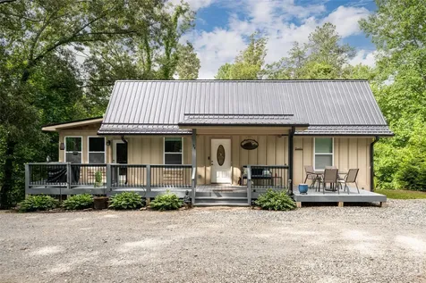 34 Wintercrest Drive Candler NC 28715