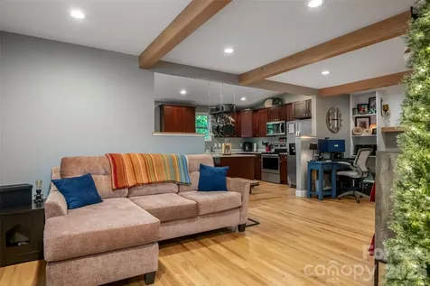 34 Wintercrest Drive Candler NC 28715