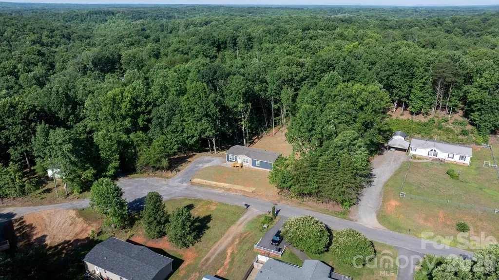 146 Oakstone Drive Statesville NC 28677
