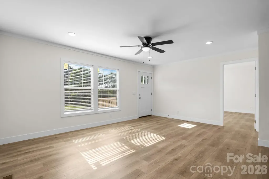 146 Oakstone Drive Statesville NC 28677