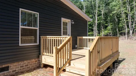 146 Oakstone Drive Statesville NC 28677