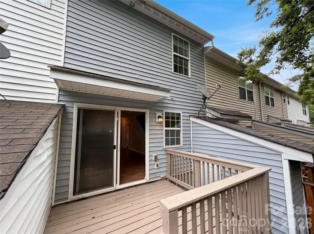 10114 Ballyclare Court Charlotte NC 28213