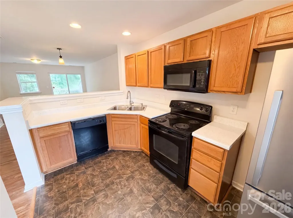 10114 Ballyclare Court Charlotte NC 28213