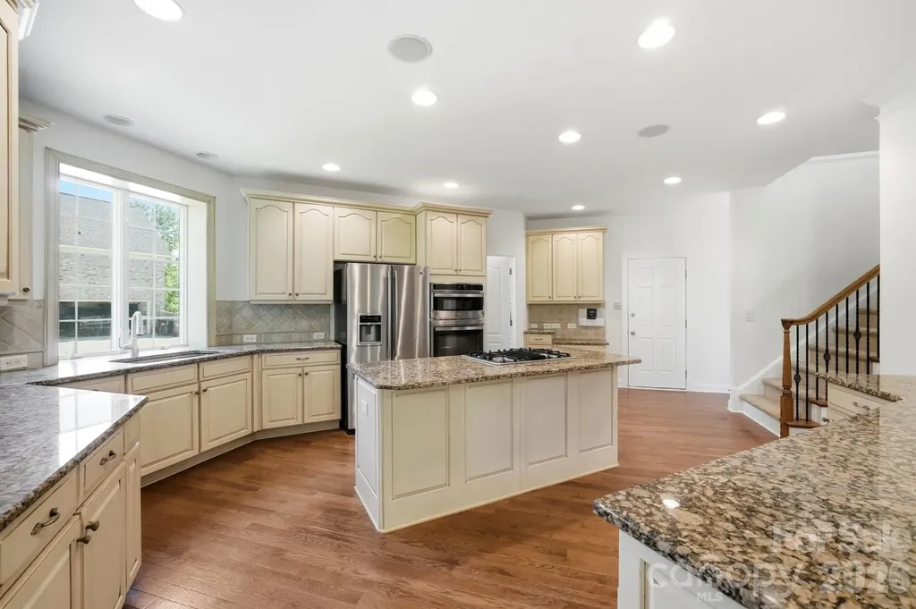 2016 Autumn Blossom Lane Waxhaw NC 28173