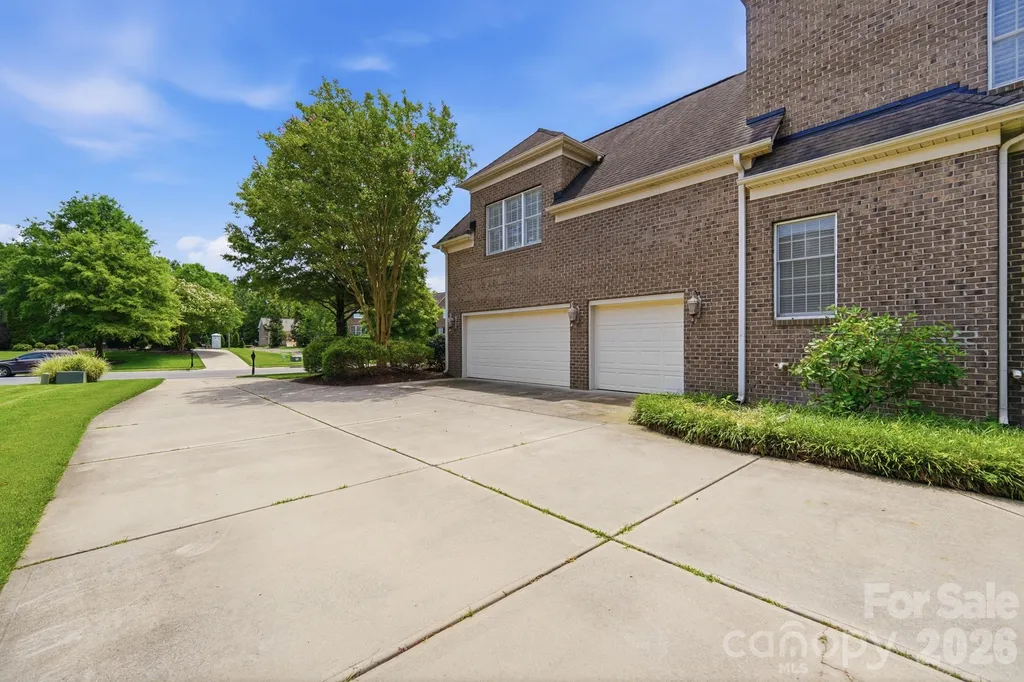 2016 Autumn Blossom Lane Waxhaw NC 28173