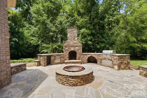 2016 Autumn Blossom Lane Waxhaw NC 28173
