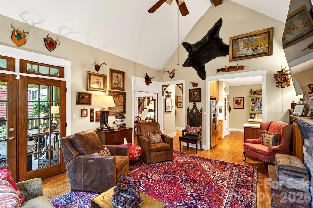 52 Cheshire Drive Black Mountain NC 28711