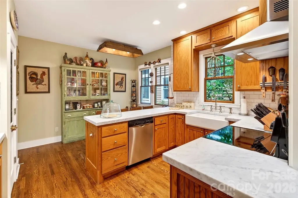 52 Cheshire Drive Black Mountain NC 28711