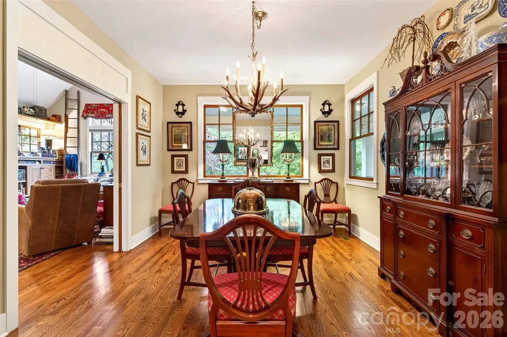 52 Cheshire Drive Black Mountain NC 28711
