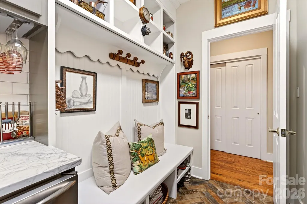 52 Cheshire Drive Black Mountain NC 28711
