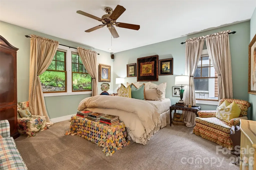52 Cheshire Drive Black Mountain NC 28711