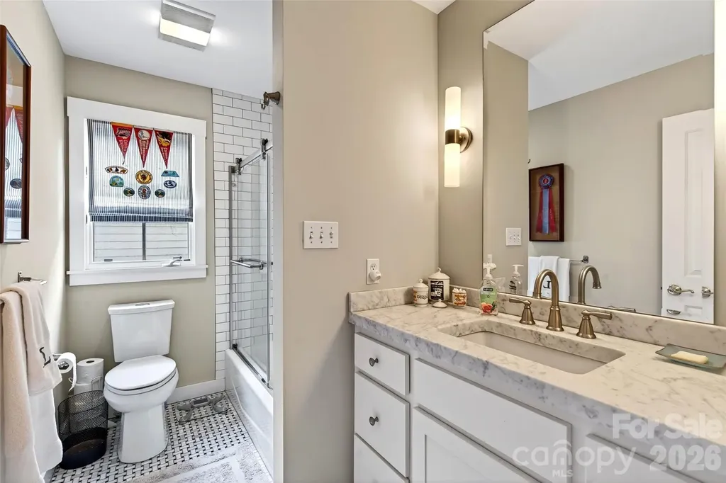 52 Cheshire Drive Black Mountain NC 28711
