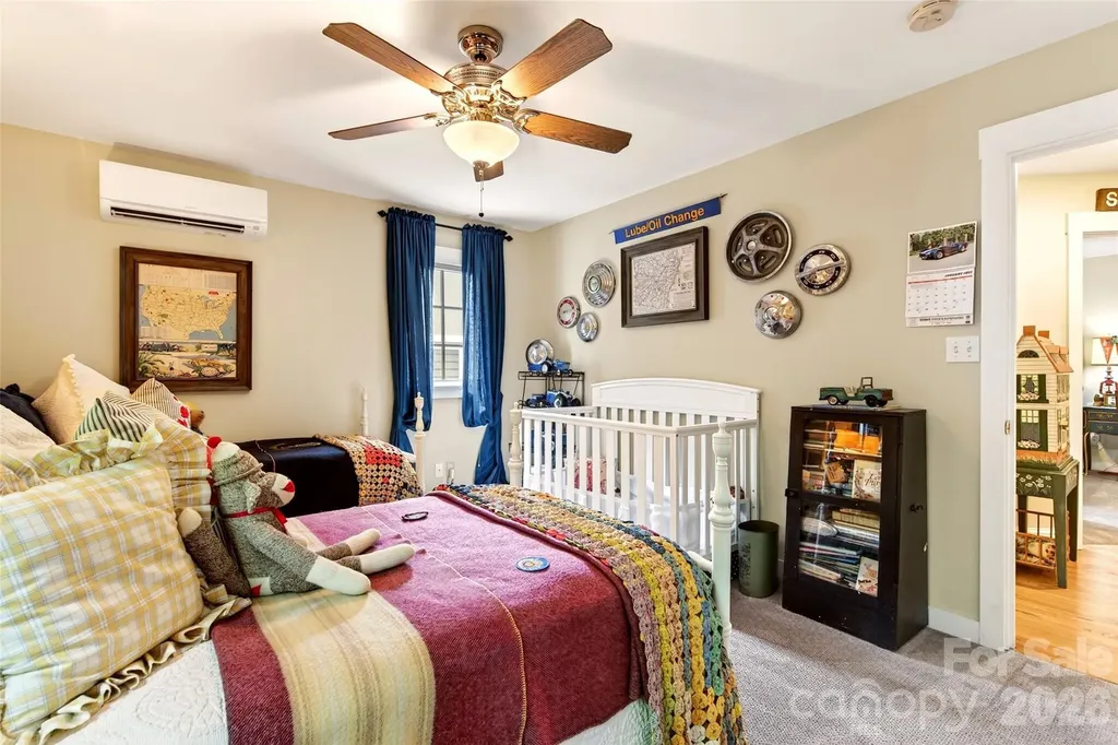 52 Cheshire Drive Black Mountain NC 28711