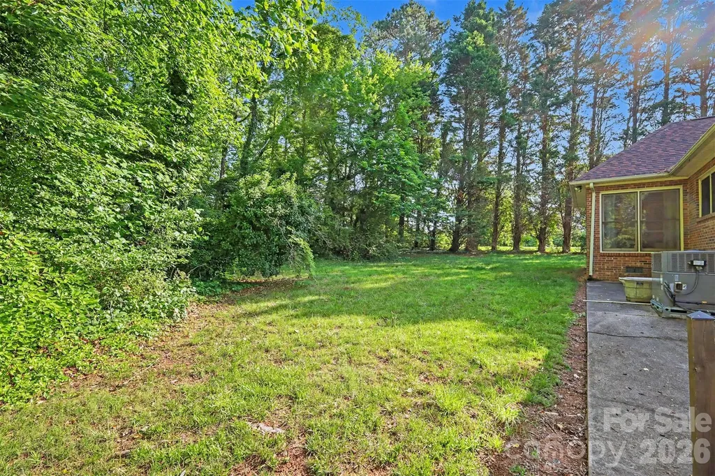 104 Provincial Road Gastonia NC 28056
