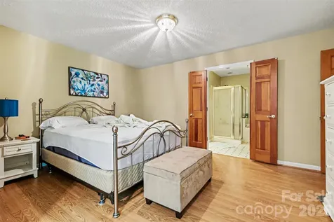 104 Provincial Road Gastonia NC 28056