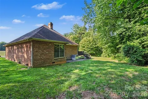 104 Provincial Road Gastonia NC 28056