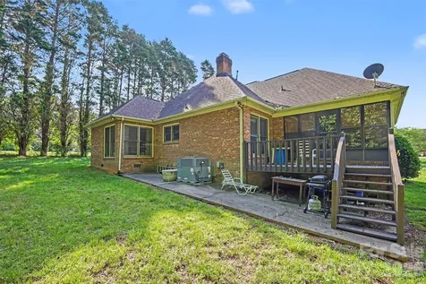 104 Provincial Road Gastonia NC 28056