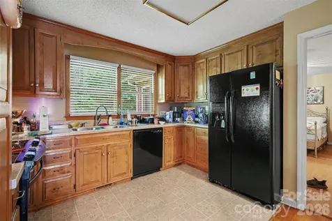 104 Provincial Road Gastonia NC 28056