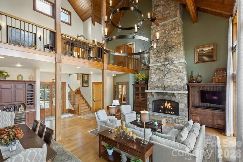 70 Norton Court Highlands NC 28741