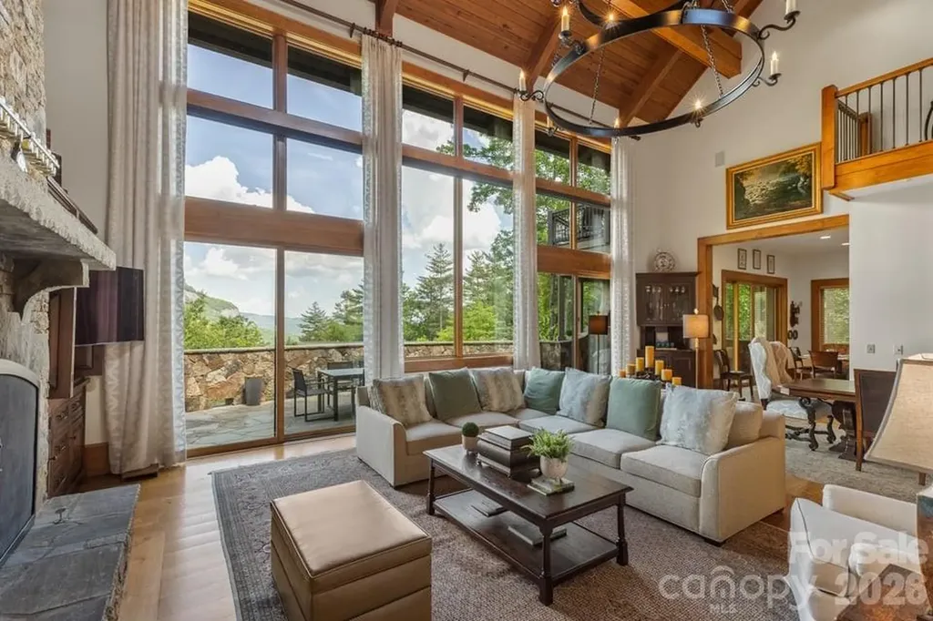 70 Norton Court Highlands NC 28741