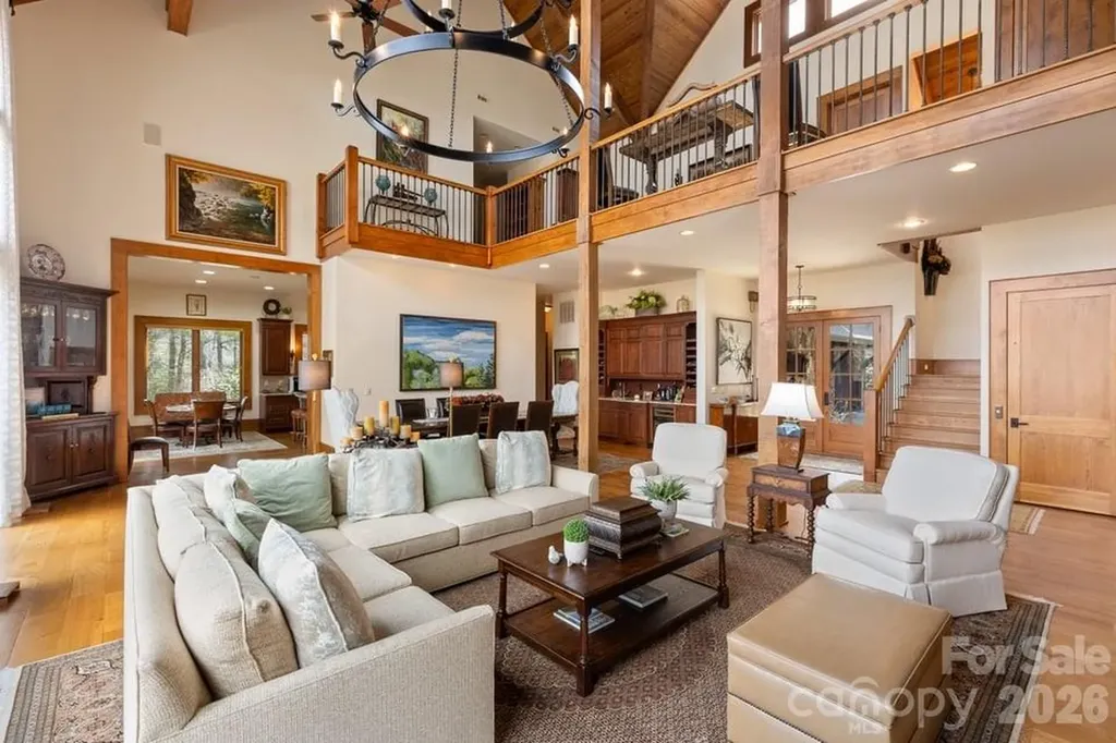 70 Norton Court Highlands NC 28741